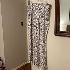 NWT Fun palazzo pants 22/24